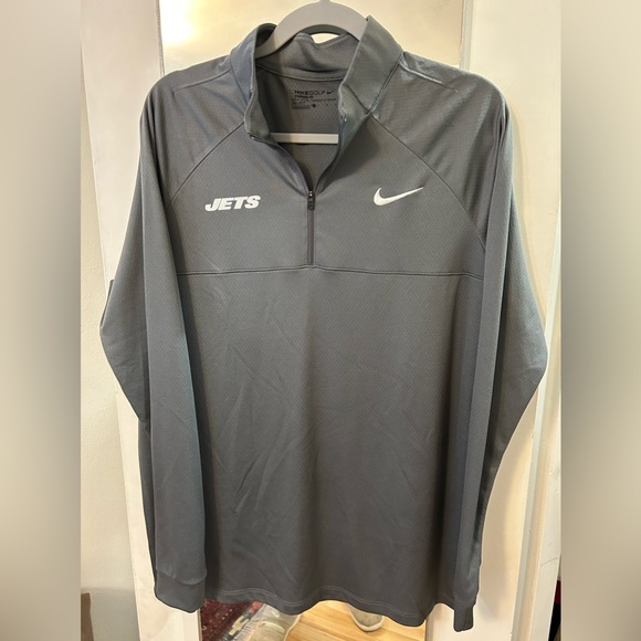 Assorted Men’s Long Sleeve NY Jets shirts & jackets - Picture 3 of 7